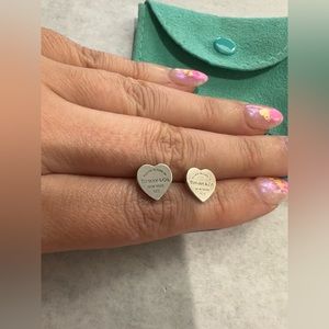 Like New Return to Tiffany Heart Tag stud earrings in silver, mini